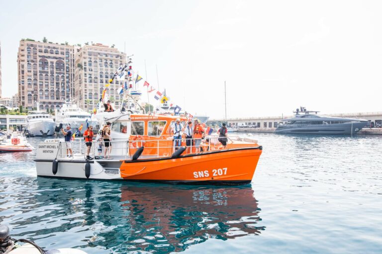 artou photographe événements Cannes, Côte d'Azur et Valencia en Espagne pour la fête du port du Cap d'Ail